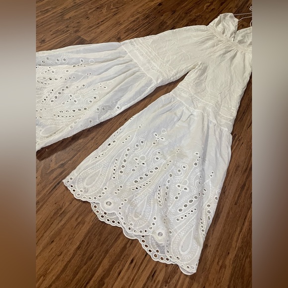 NWT Fashion Nova Eyelet Bell Bottom Festival Babe Halter Jumpsuit White Boho - Picture 4 of 11